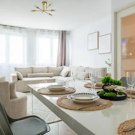 Apartmán Le Spacieux Avec Garage Prive