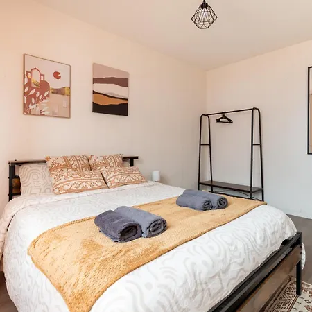 Apartmán Le Spacieux Avec Garage Prive *
