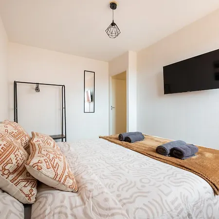 Apartment Le Spacieux Avec Garage Prive *